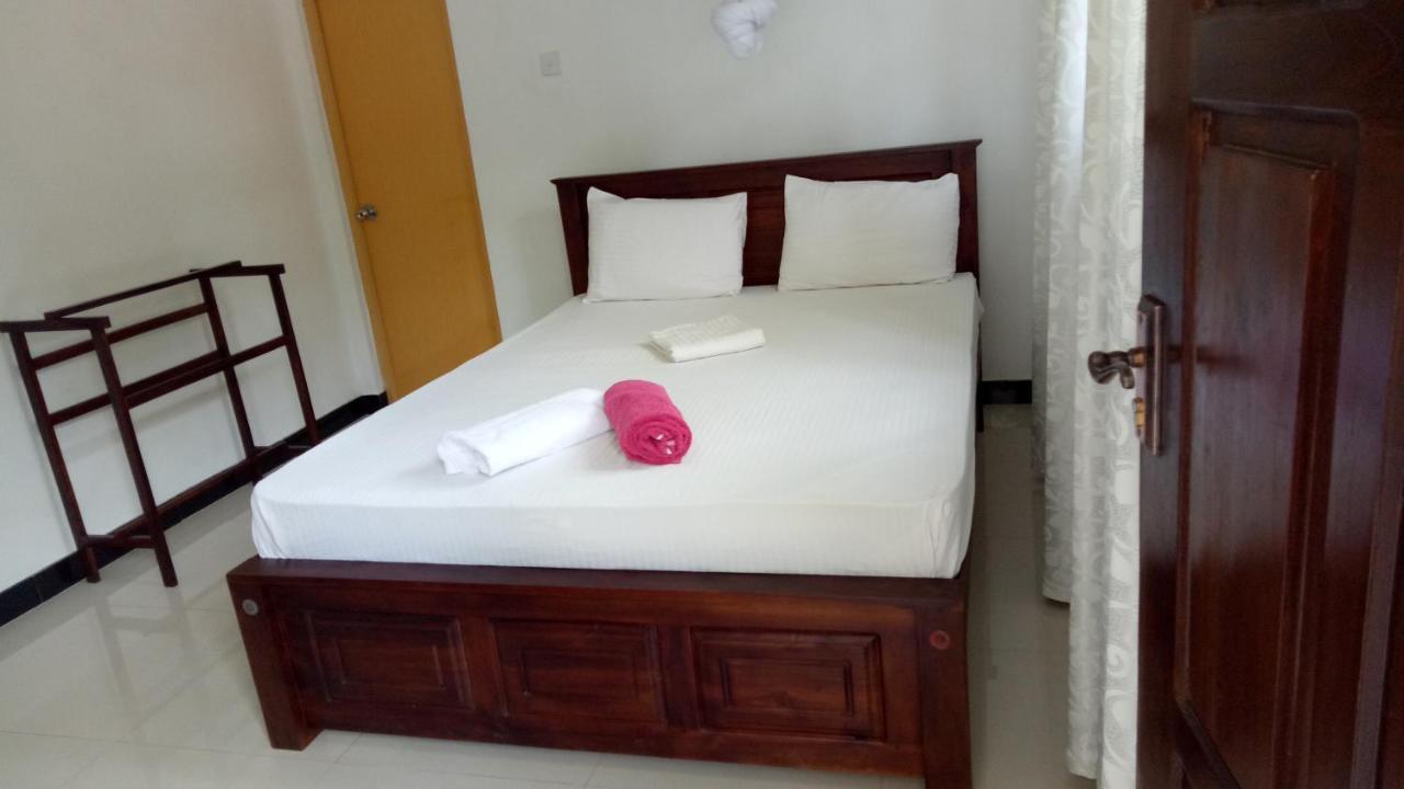 Umaya Holiday Home 아누라다푸라 외부 사진