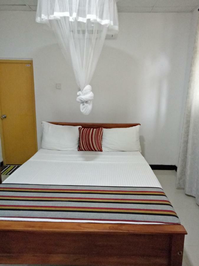 Umaya Holiday Home 아누라다푸라 외부 사진