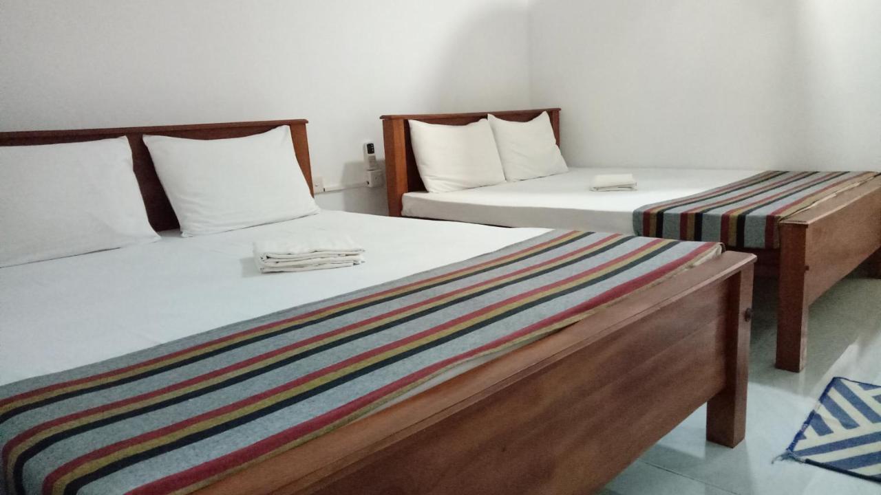 Umaya Holiday Home 아누라다푸라 외부 사진